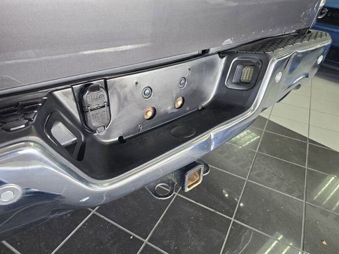 Used 2015 RAM 1500 Laramie w/ Convenience Group image 30