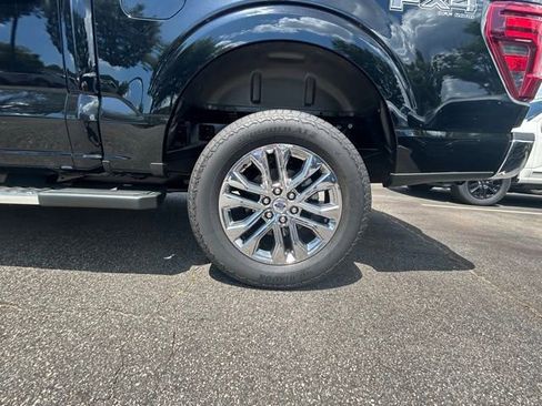 New 2025 Ford F150 Lariat w/ Equipment Group 502A High image 17