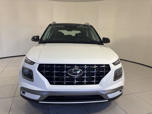 New 2026 Hyundai Venue SEL image 8