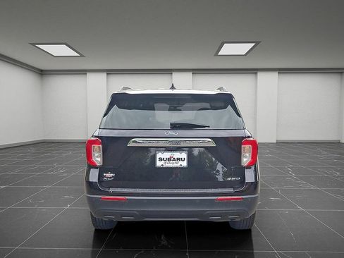 Used 2021 Ford Explorer XLT AWD/4WD image 6