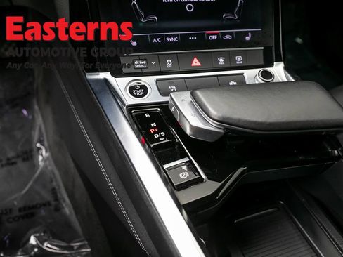 Used 2021 Audi e-tron Premium w/ Convenience Plus Package AWD/4WD image 13