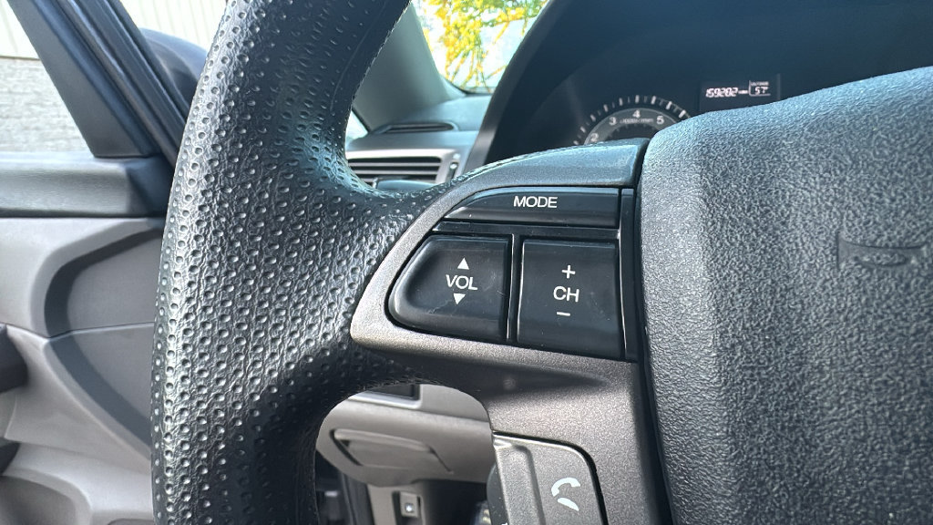 Used 2015 Honda Odyssey EX image 20