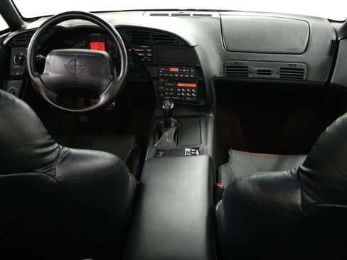 Used 1996 Chevrolet Corvette Coupe image 15