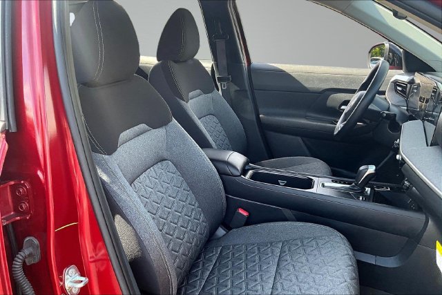 Used 2026 Nissan Kicks SV FWD image 26
