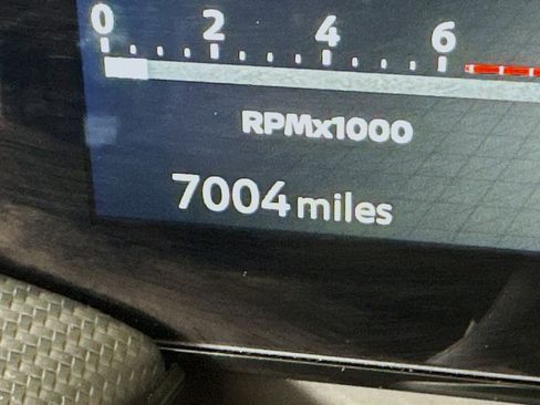 Used 2025 Nissan Kicks SR w/ Interior Electronics Package image 31