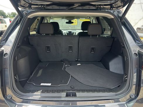 Used 2022 Chevrolet Equinox LT AWD/4WD image 24