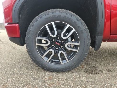 New 2026 GMC Sierra 1500 AT4 w/ AT4 Premium Package image 9