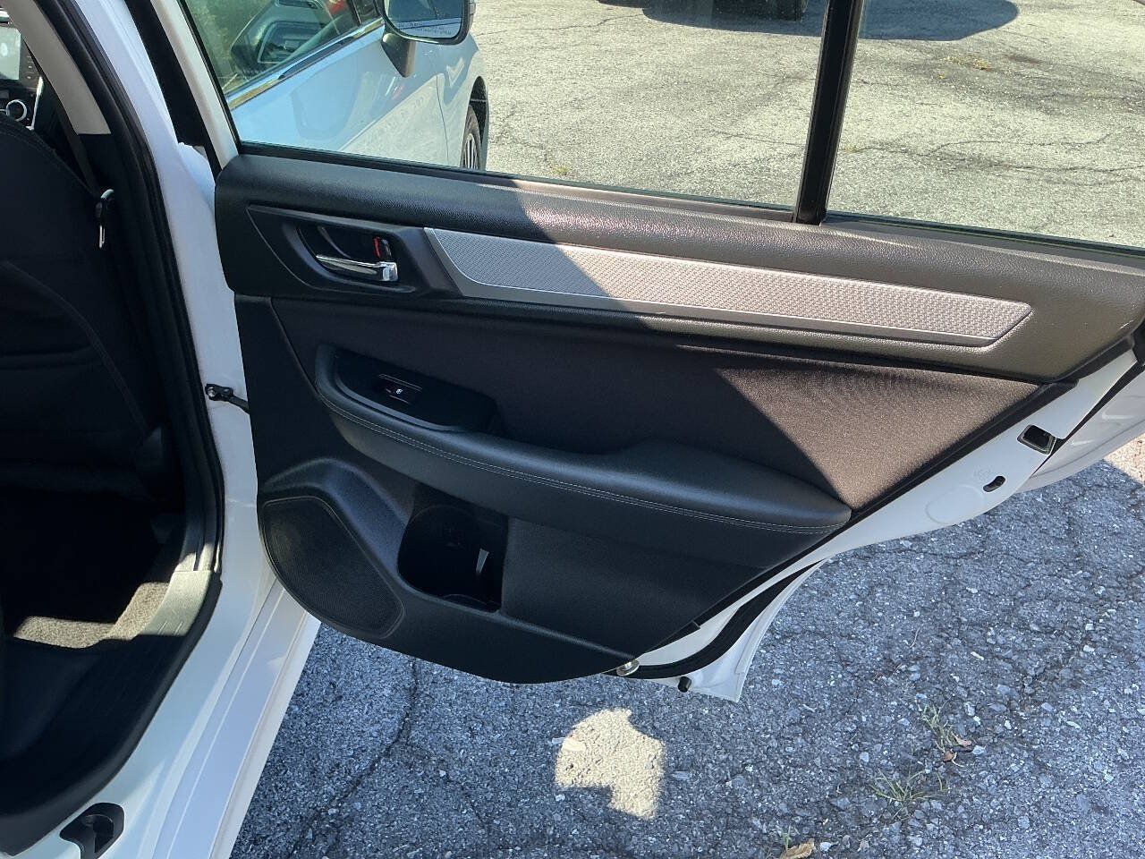 Used 2018 Subaru Legacy 2.5i Premium w/ Eyesight & BSD & Rcta & HBA AWD/4WD image 21