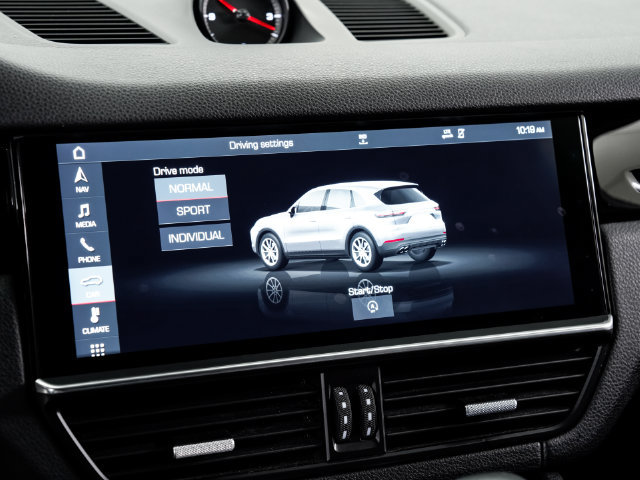Certified 2019 Porsche Cayenne AWD/4WD image 18