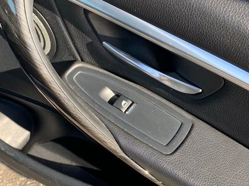 Used 2017 BMW 340i xDrive Sedan image 16