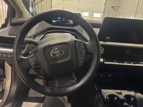 Used 2024 Toyota Prius LE image 16