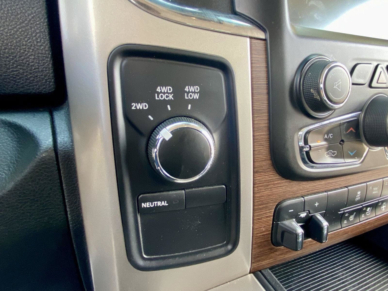 Used 2015 RAM 2500 Laramie w/ Convenience Group AWD/4WD image 5
