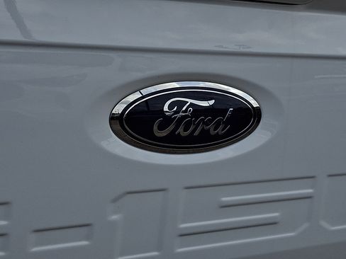 Certified 2022 Ford F150 XLT w/ Equipment Group 302A High image 28