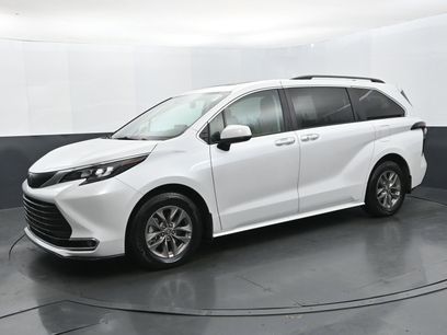 Used 2024 Toyota Sienna XLE