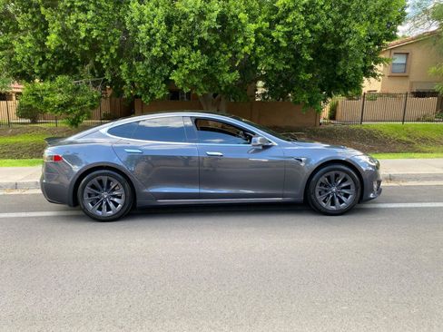 Used 2018 Tesla Model S 75D AWD/4WD image 8