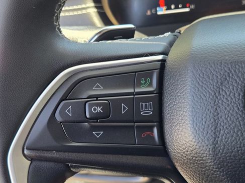 Used 2023 Jeep Grand Cherokee L Laredo AWD/4WD image 11