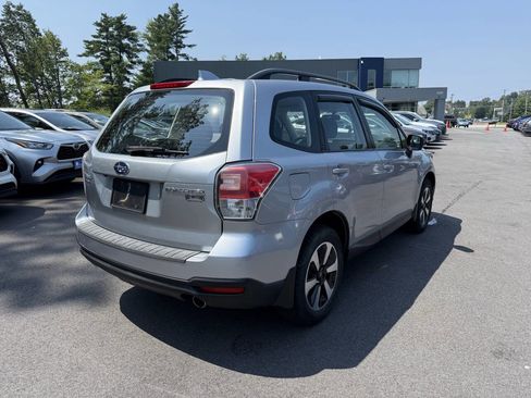 Used 2018 Subaru Forester 2.5i w/ Alloy Wheel Package image 6