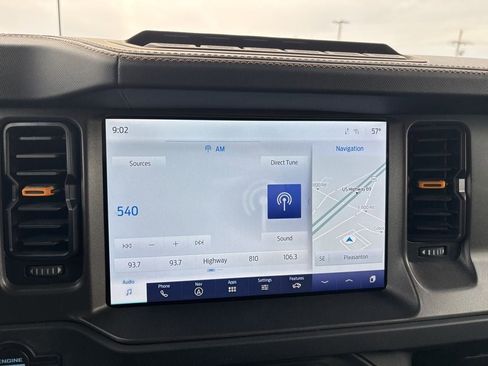 Used 2024 Ford Bronco Badlands w/ Sasquatch Package image 13