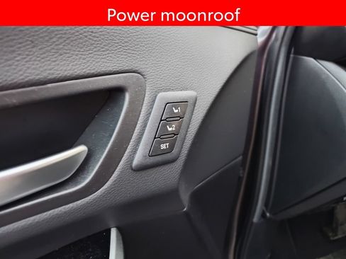 Used 2025 Toyota Sienna Platinum AWD/4WD image 7