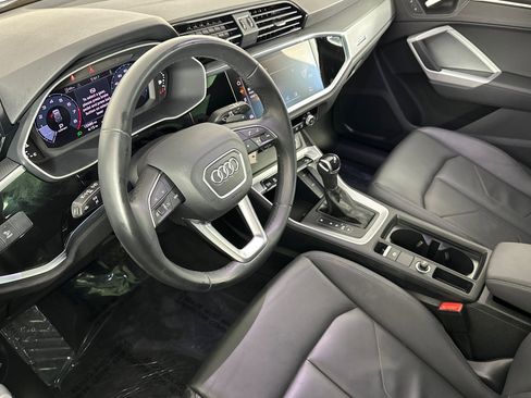 Used 2023 Audi Q3 2.0T Premium w/ 19" Wheel Package image 9