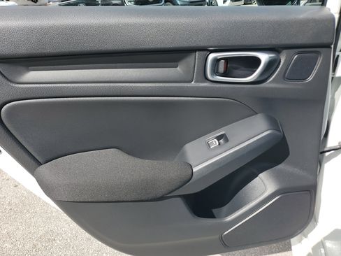 Used 2023 Honda Civic Sport image 26