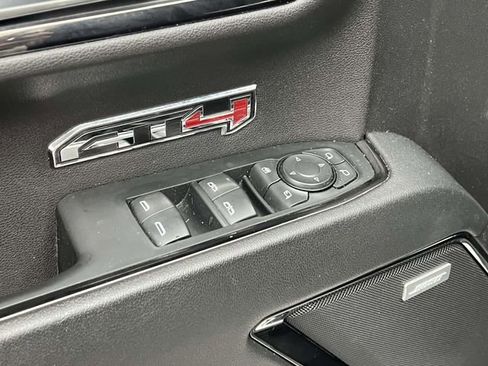 Used 2024 GMC Sierra 1500 AT4 image 18