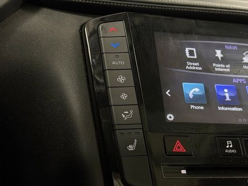 Used 2019 INFINITI QX50 Essential w/ Premium Heat Package image 19