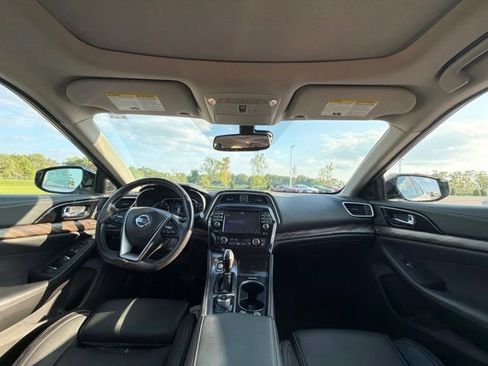 Used 2016 Nissan Maxima Platinum FWD image 16