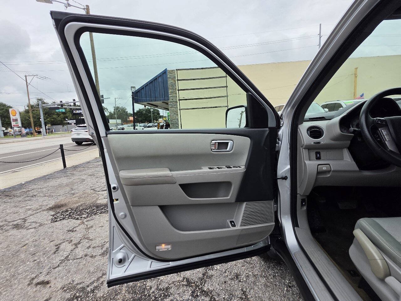 Used 2015 Honda Pilot LX image 8