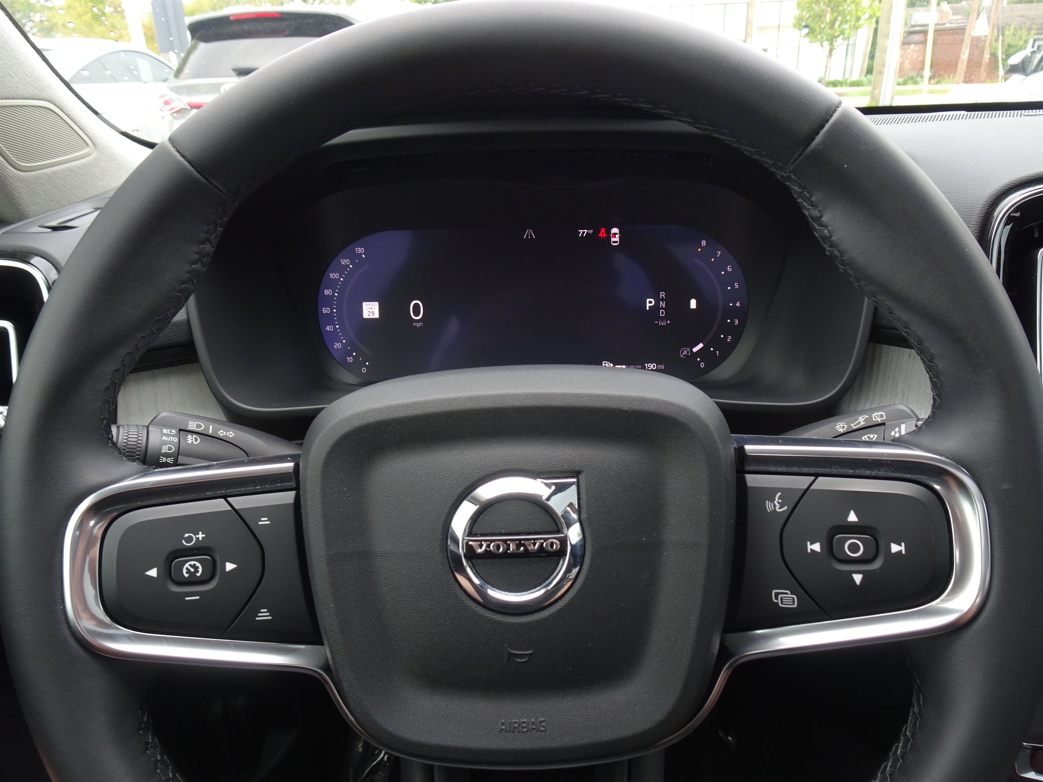 Used 2024 Volvo XC40 B5 Ultimate w/ Climate Package AWD/4WD image 16