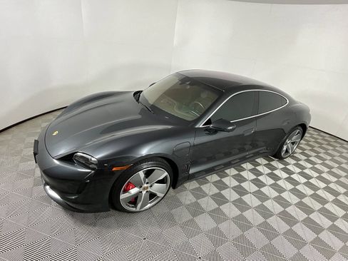 Used 2020 Porsche Taycan Turbo image 9