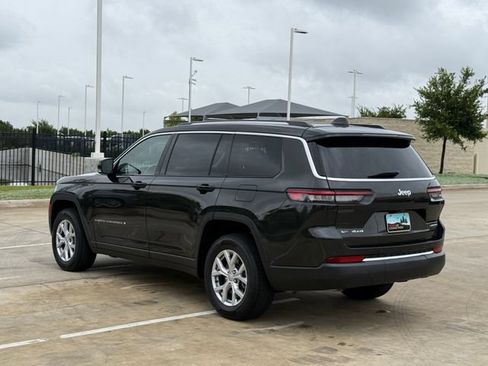 Used 2022 Jeep Grand Cherokee L Limited AWD/4WD image 7