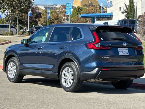 Used 2025 Honda CR-V LX image 6