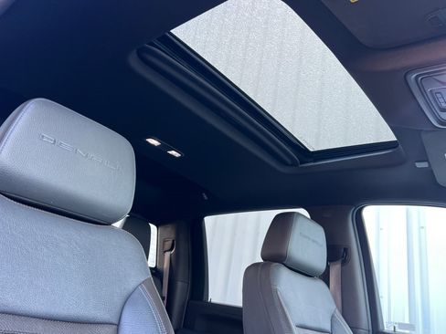 Used 2020 GMC Sierra 3500 Denali w/ Denali Ultimate Package image 13