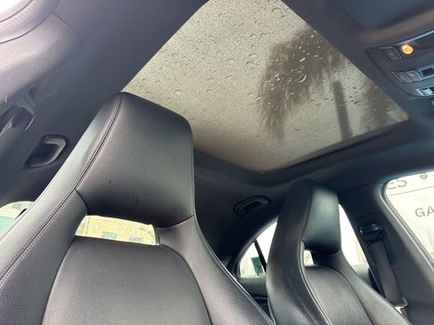 Used 2014 Mercedes-Benz CLA 250 image 9