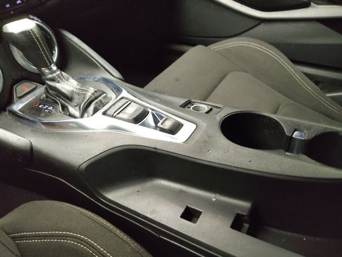Used 2022 Chevrolet Camaro LS RWD image 26