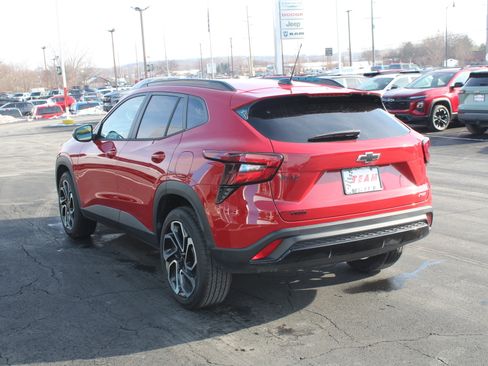 New 2026 Chevrolet Trax RS w/ Sunroof Package image 5