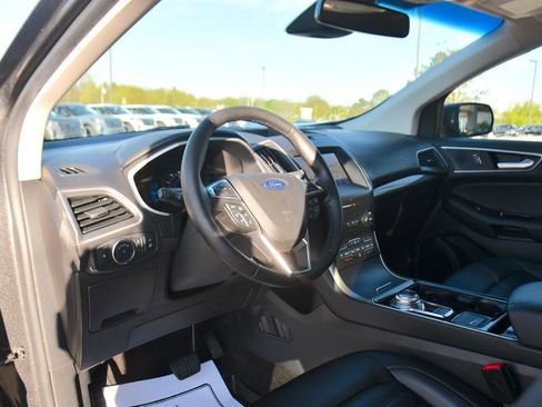 Used 2020 Ford Edge SEL w/ Convenience Package AWD/4WD image 9