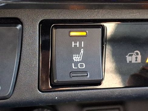 Used 2023 Toyota RAV4 XLE Premium AWD/4WD image 28