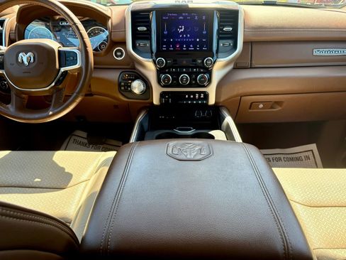 Used 2019 RAM 1500 Laramie AWD/4WD image 25