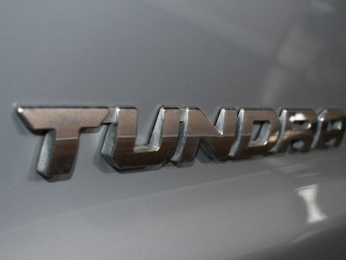 Used 2019 Toyota Tundra SR5 w/ SR5 Upgrade Package AWD/4WD image 99
