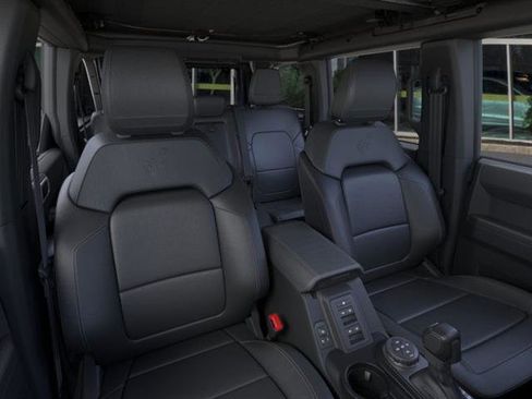New 2025 Ford Bronco Badlands image 10