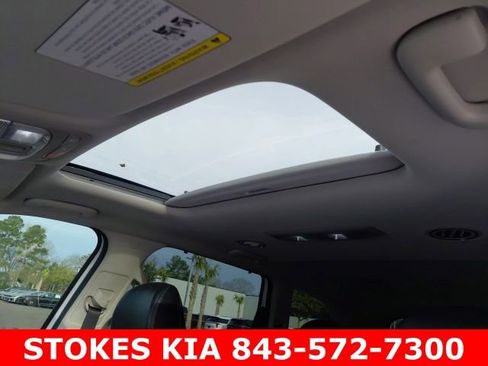 Used 2023 Kia Telluride EX w/ EX Captain's Chair Package image 19