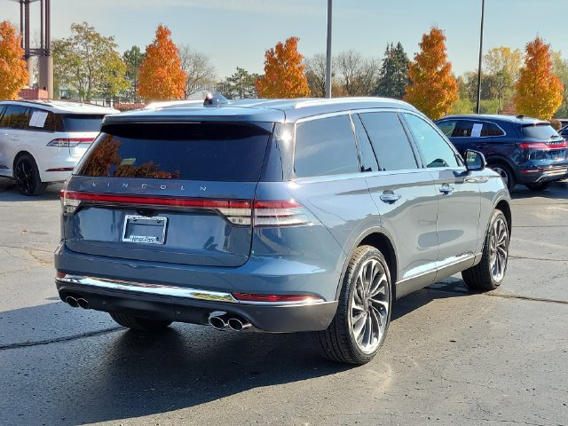 Used 2025 Lincoln Aviator Reserve w/ Equipment Group 201A AWD/4WD image 4