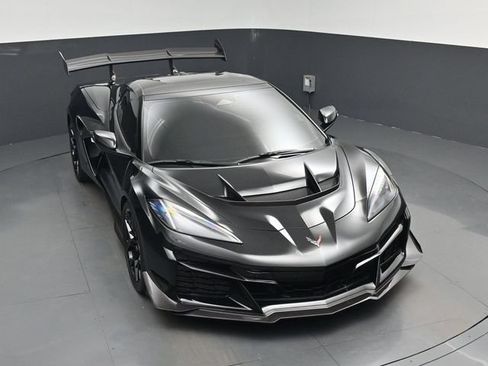 Used 2026 Chevrolet Corvette ZR1 w/ ZR1 Carbon Fiber Aero Package RWD image 26