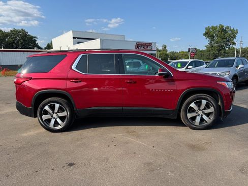 Used 2021 Chevrolet Traverse LT AWD/4WD image 6