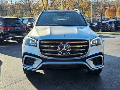 New 2025 Mercedes-Benz GLS 580 4MATIC image 4