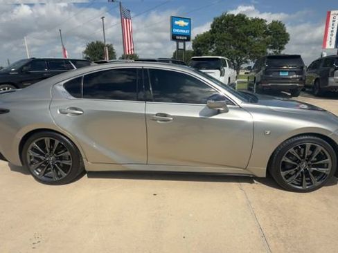 Used 2022 Lexus IS 350 F Sport RWD image 9