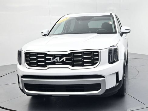 Certified 2024 Kia Telluride S w/ S Sunroof Package AWD/4WD image 3