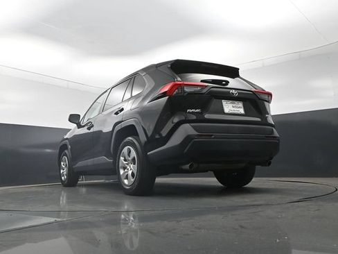 Used 2021 Toyota RAV4 LE FWD image 23